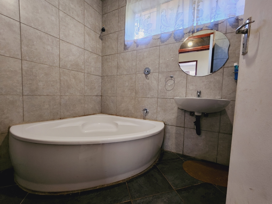 3 Bedroom Property for Sale in Stilfontein North West